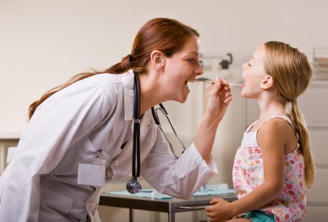 cum să tratați laringita la copii
